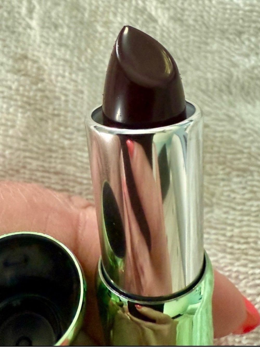 ✨ NIB Clinique Pop Longwear Lipstick – 42 Blackberry Pop
